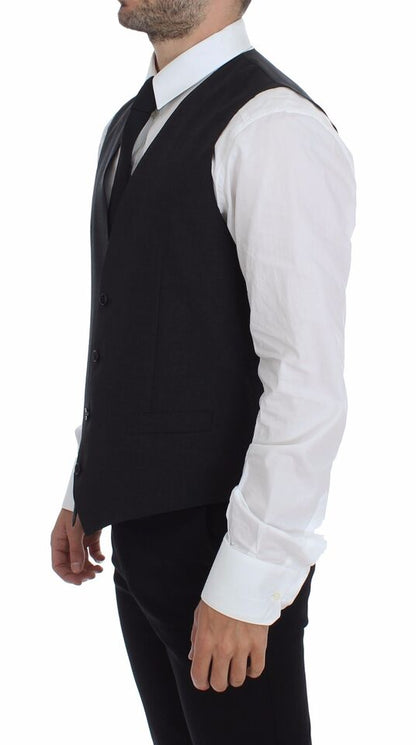 Crafted from the finest 100% wool for sophistication