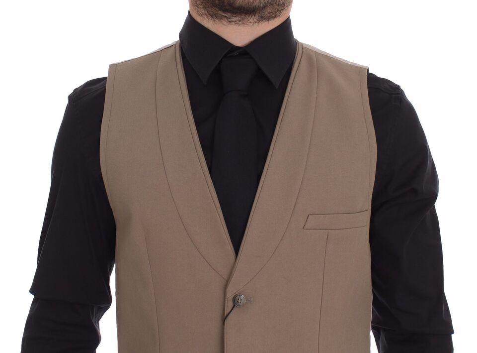  Brand new with tags, tailored for a slim fit 