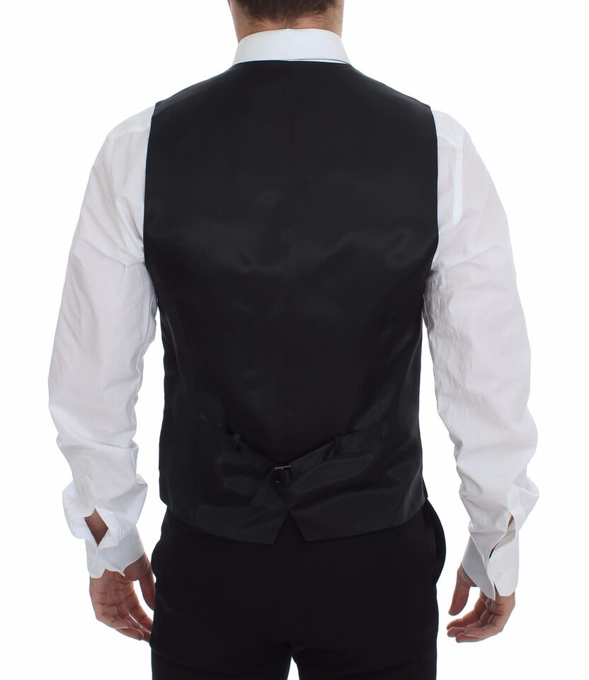 Single-breasted design, adjustable back waist strap, and full front button closure