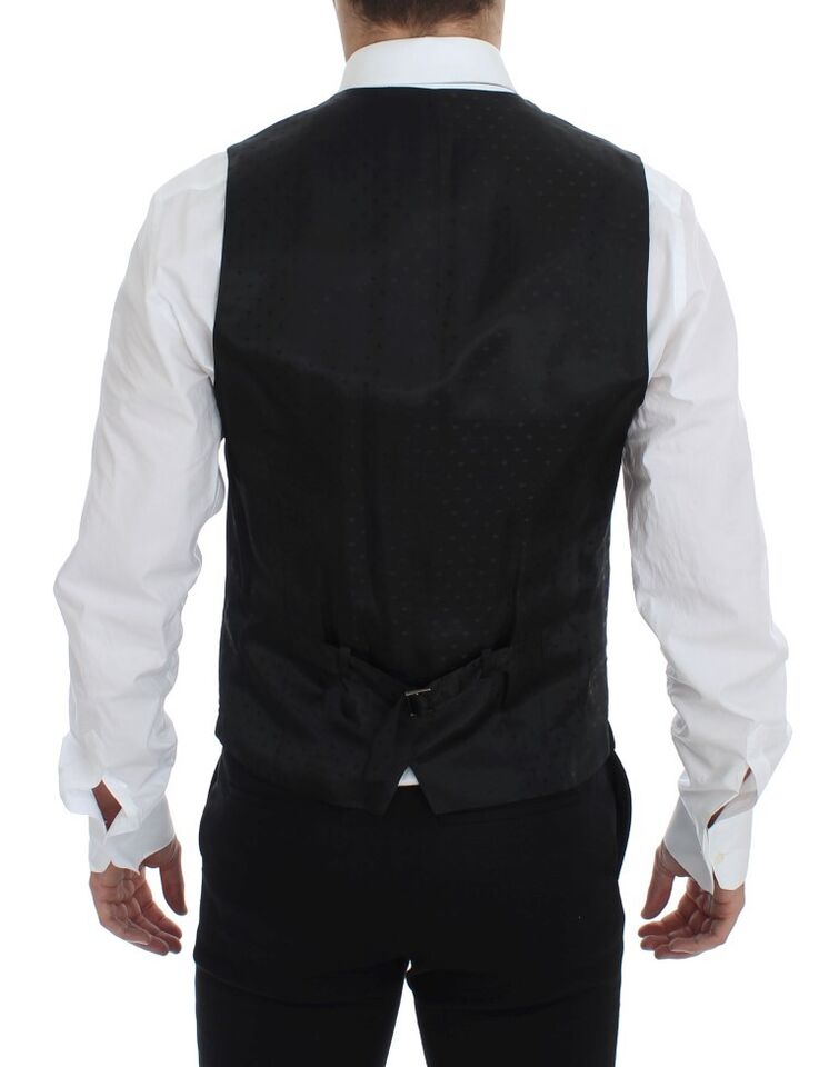 Adjustable back waist strap for a perfect fit