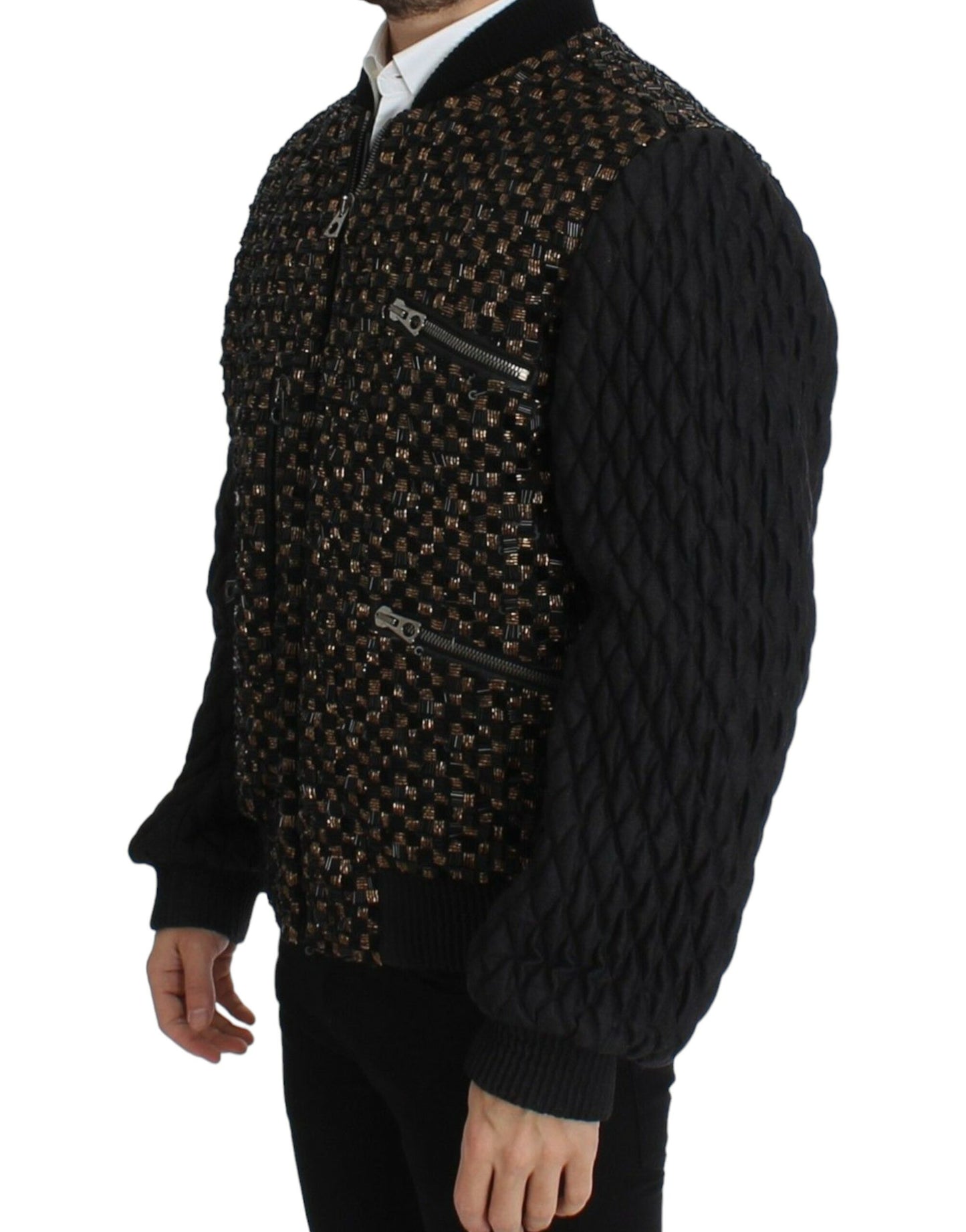 Quilted stitched arms and warm inner lining for style and comfort