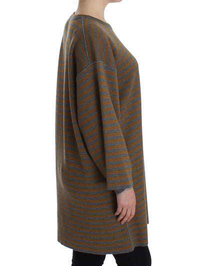 Elegant and warm 100% wool sweater for cooler days