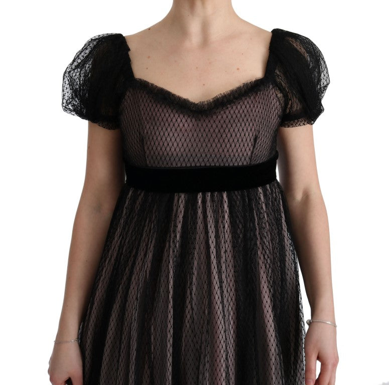 Crafted with high craftsmanship in Italy for sophistication and high fashion