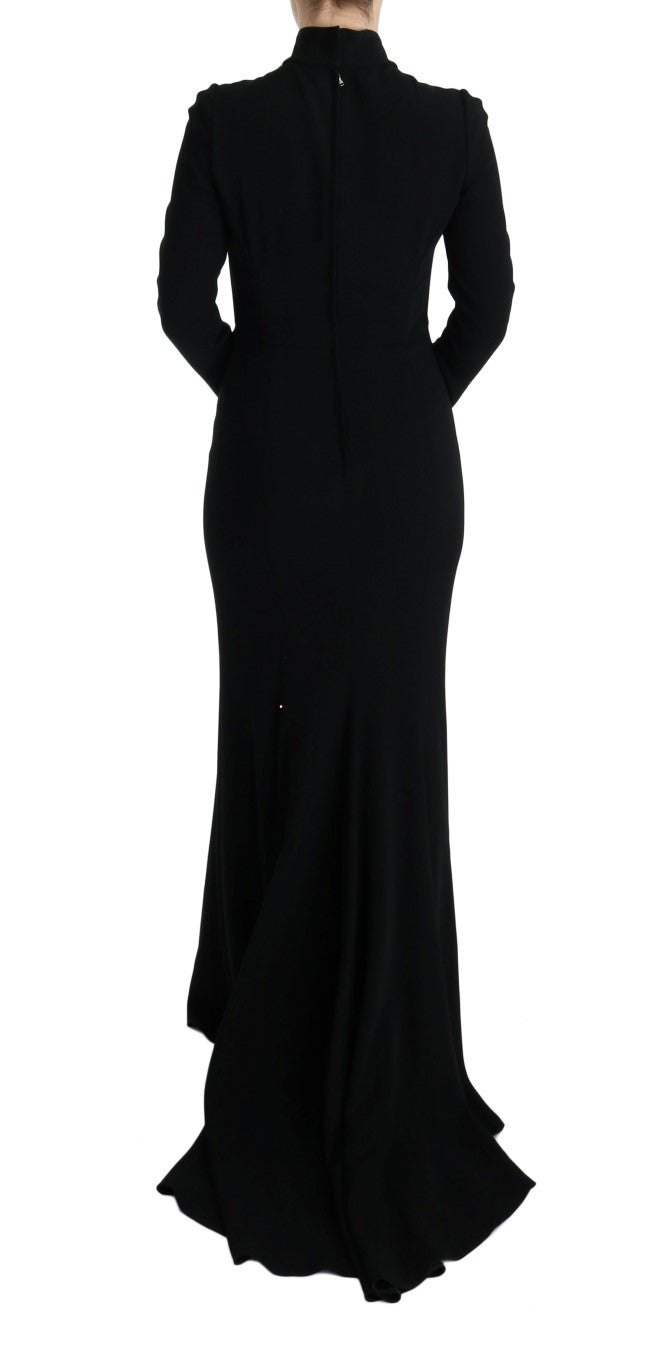 Impeccable tailoring and high craftsmanship in a brand new gown