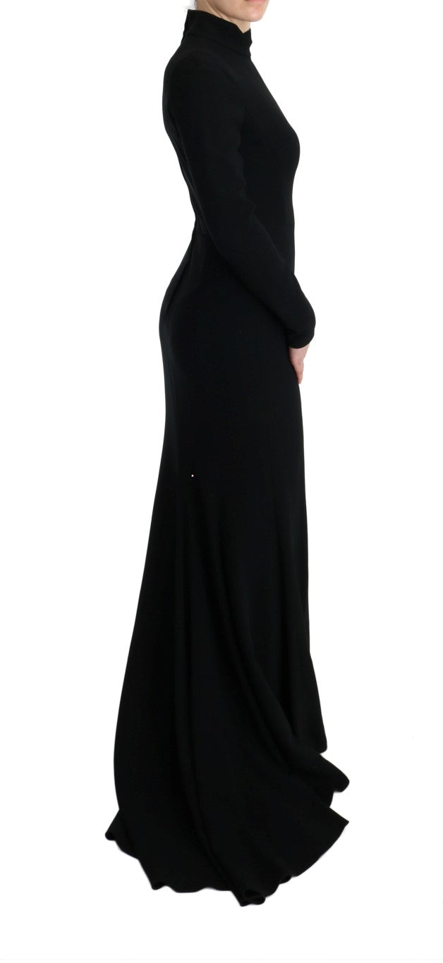 Sophisticated silk blend lining for comfort and luxury