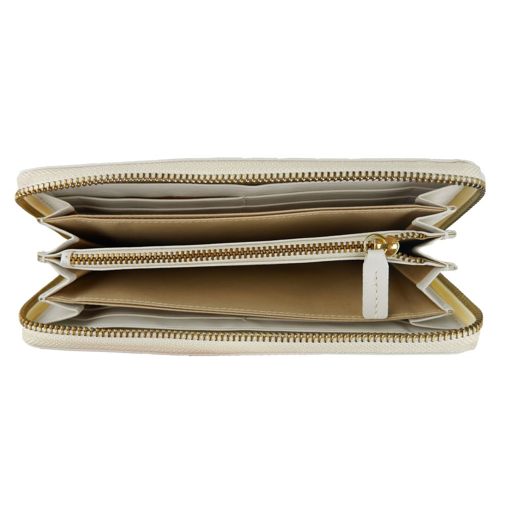 Slim and sleek wallet, sized at a convenient 20×10 cm