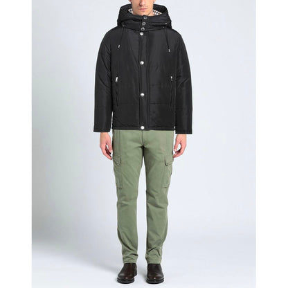 Sleek black jacket with removable hood and tartan pattern interior