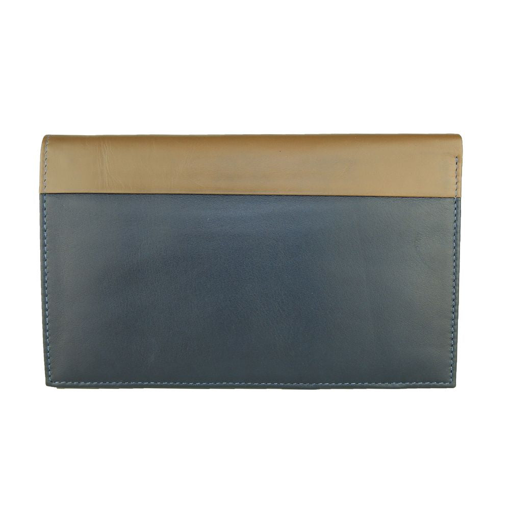 Functional and sleek design with ample card holders