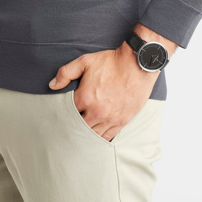 Analog Display Silver Men's Watch with Black Leather Wristband and Stainless Steel Case