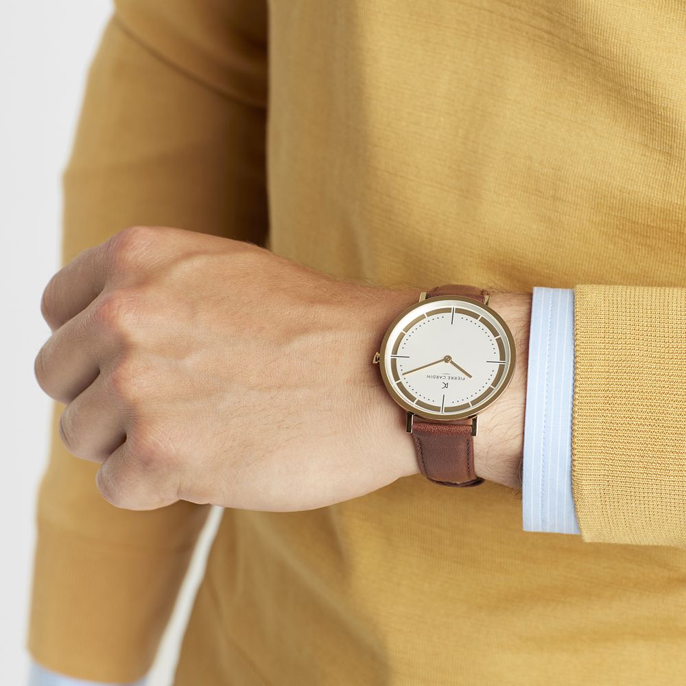 Includes watch box, no automatic power reserve, and no extra functions