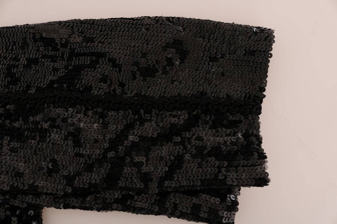  Ideal for upscale occasions and fashion-forward individuals 