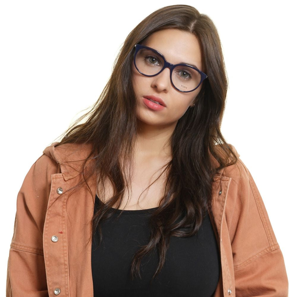 Blue frames with 53mm lenses width and branded case included
