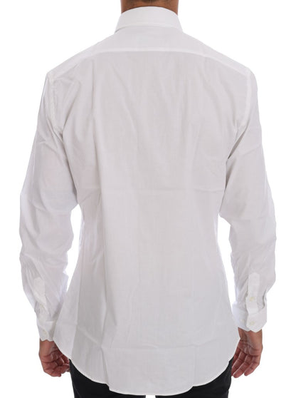 Elegant long sleeve shirt with standard cuff and iconic red heart embroidery