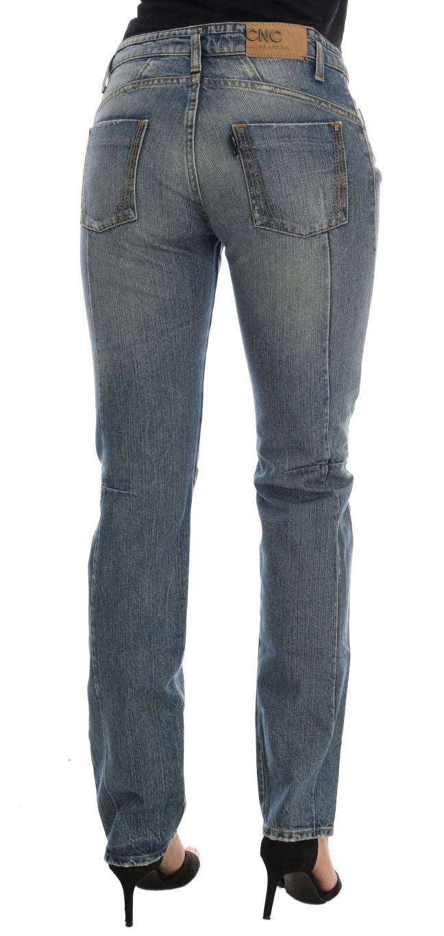 Elegantly crafted slim fit jeans made of 98% cotton and 2% elastane