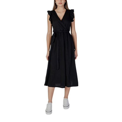B.Young Black Cotton Long