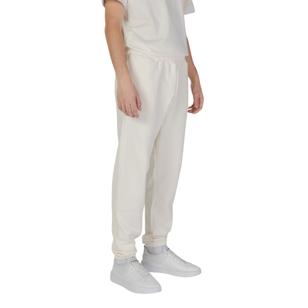 High-quality cream cotton jeans and pants from Underclub, perfect for everyday wear