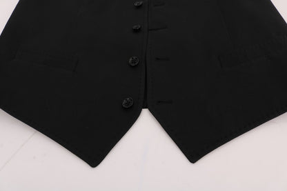 Timeless Italian craftsmanship in a sophisticated and elegant vest