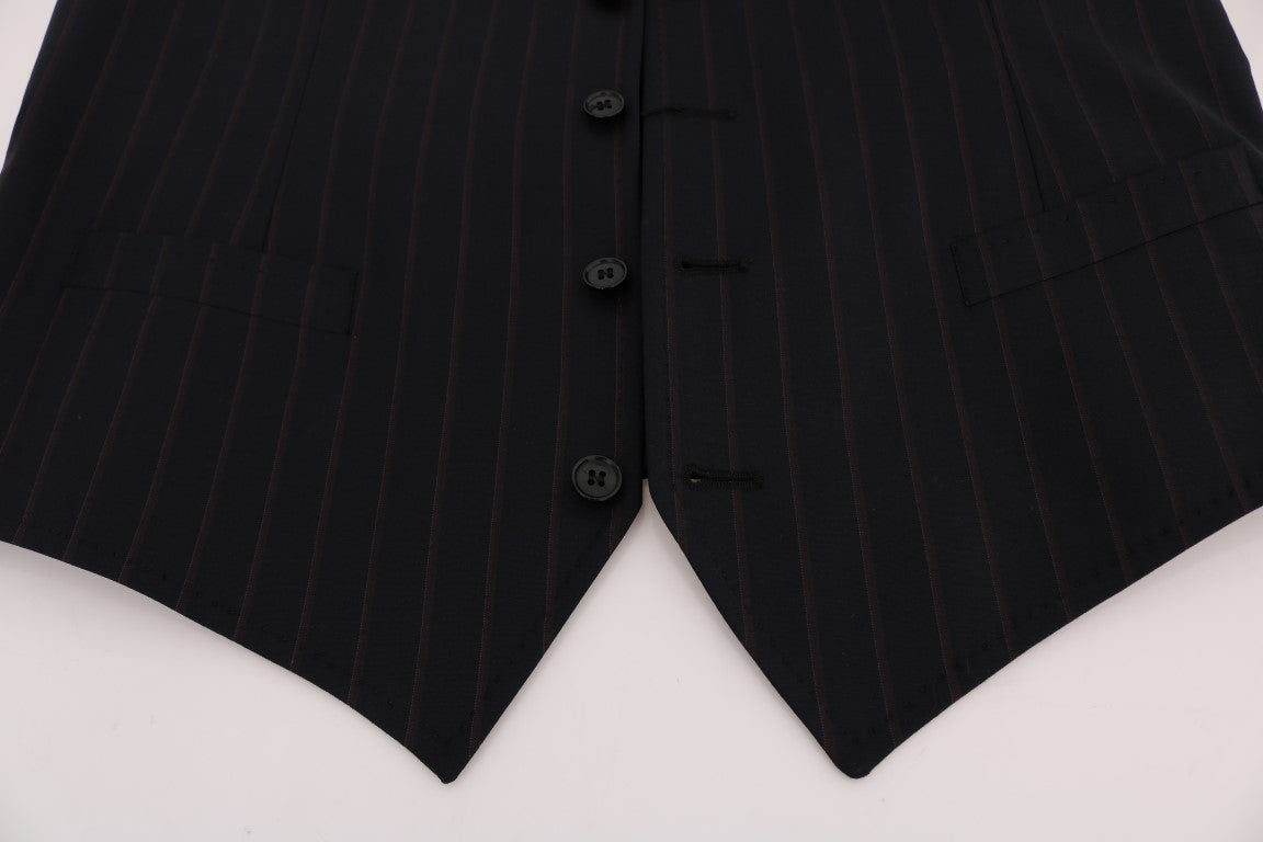 Warm and comfortable with 97% wool and 3% elastane material