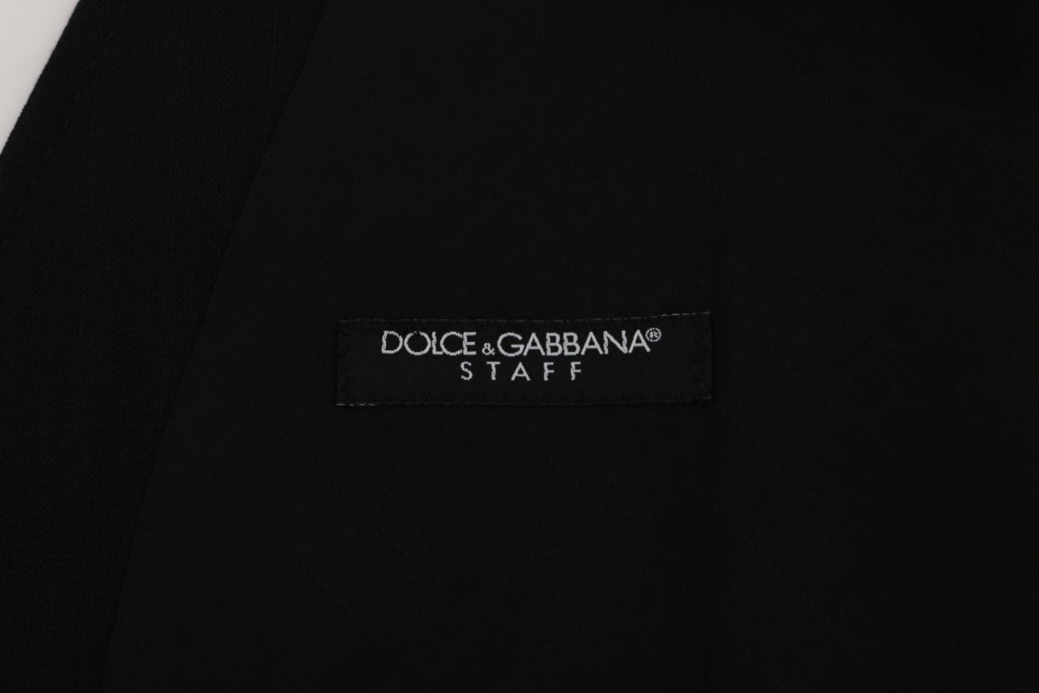 Iconic logo detailing for a touch of class