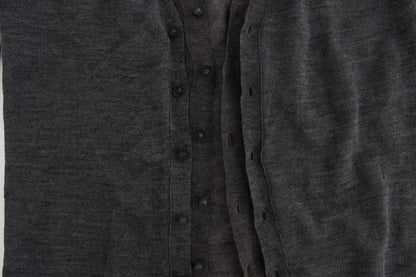  Chic and stylish gray cardigan sweater with a seamless blend of luxury