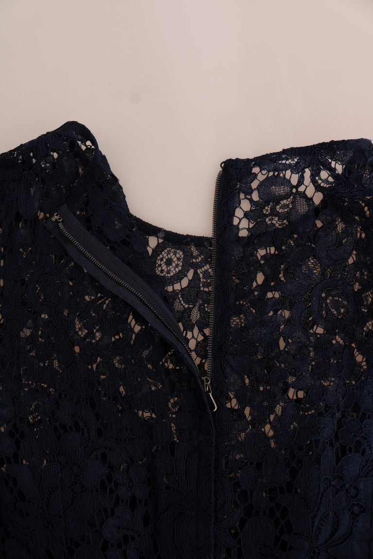 Inner stretch silk lining for comfort and elegance