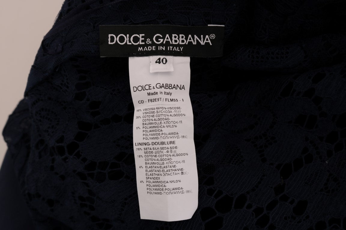 Exquisite knee-length dress with meticulous Italian craftsmanship