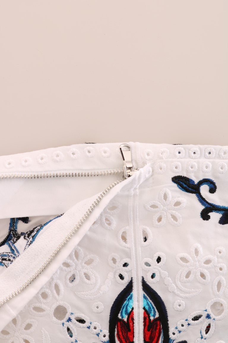 Elevate your wardrobe with stunning blend of modern and traditional design