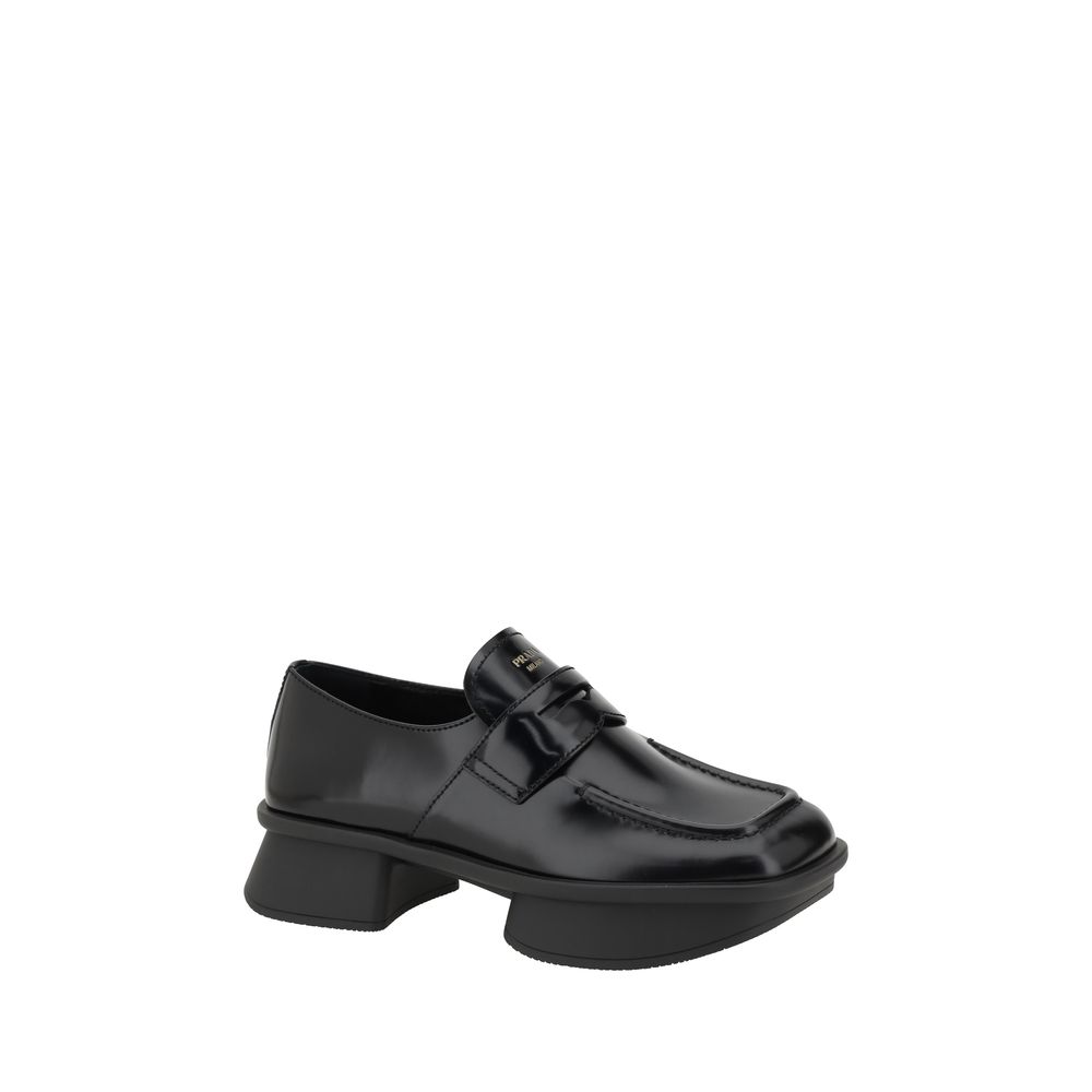 Textured sole for comfort and durability