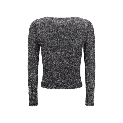 Elegant stretch model with classic crew neck and bold embellishments