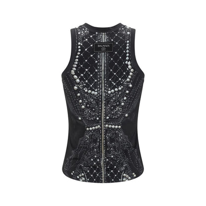 Contrasting printed trompe-l’œil pattern on the front and back