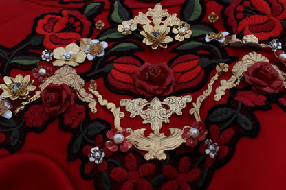 Stunning shorts crafted from the finest blend of silk and cotton