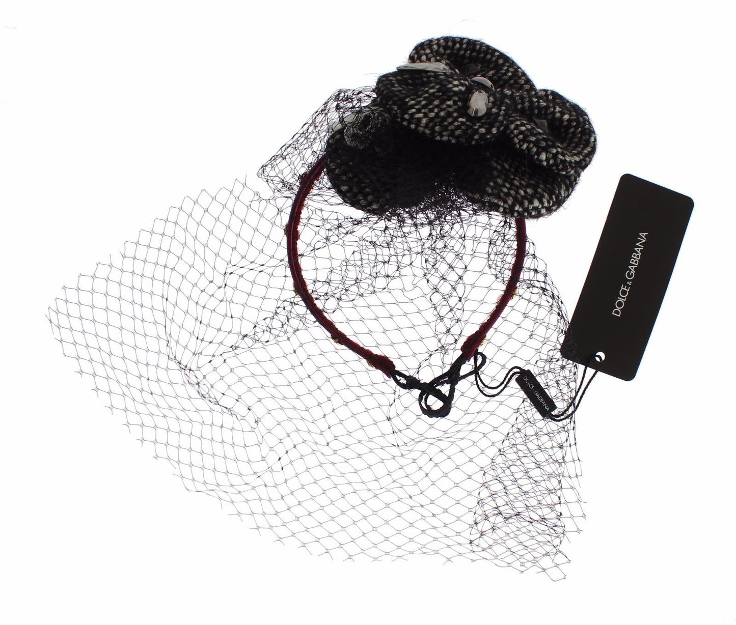 Made with a blend of cotton, elastane, PA, PL, silk, and wool