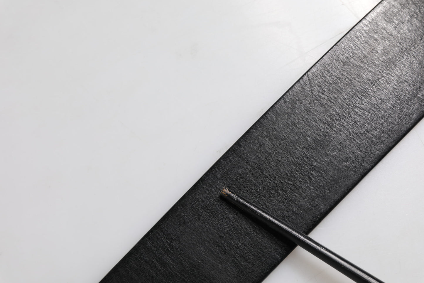 Dolce & Gabbana Black Leather Metal Buckle Classic Belt