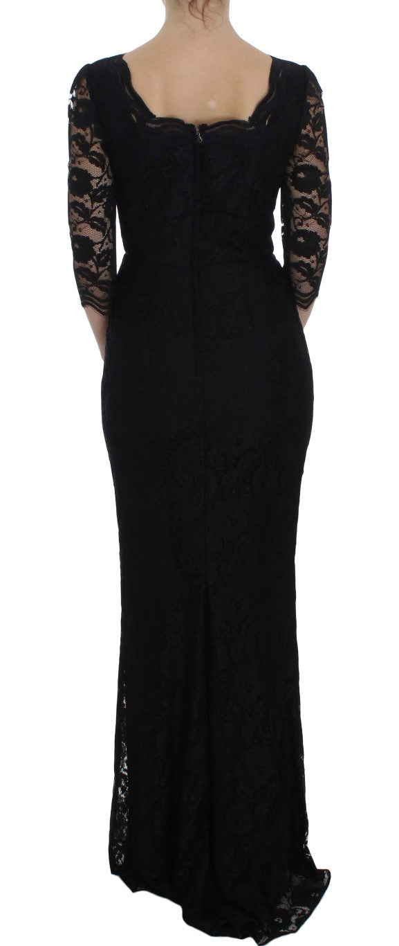 Sleek back zipper closure for easy wearing
