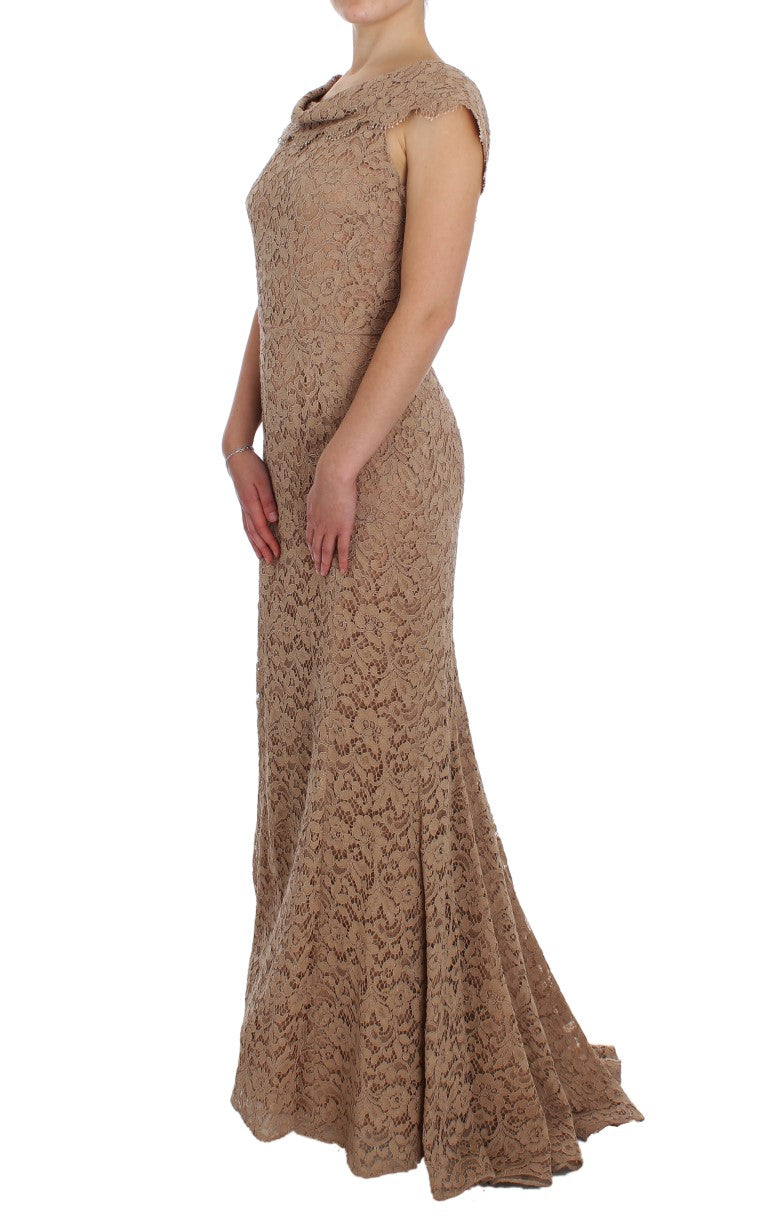  Pink lace dress with floral pattern and silk lining 