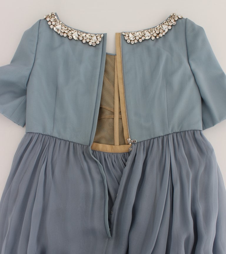 Silky-smooth lining for added elegance and comfort