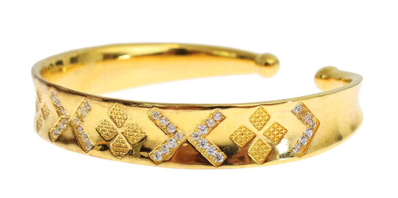 Crafted with gold plated 925 Sterling Silver and adorned with clear CZ stone/bead, this Nialaya Bracelet exudes elegance and style
